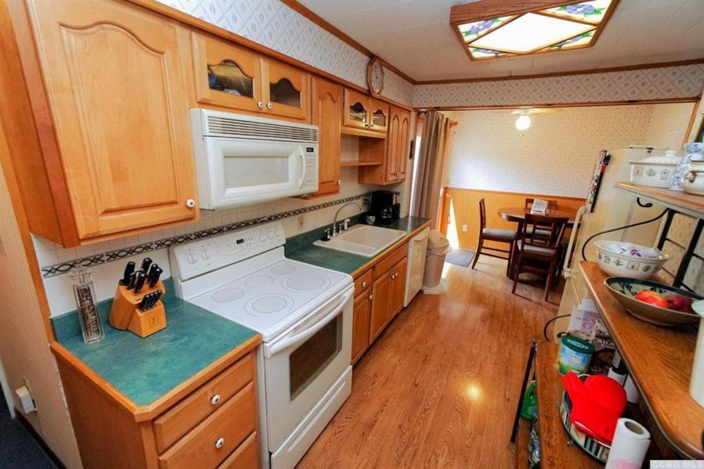 Red Ranch Inn Catskill Bagian luar foto