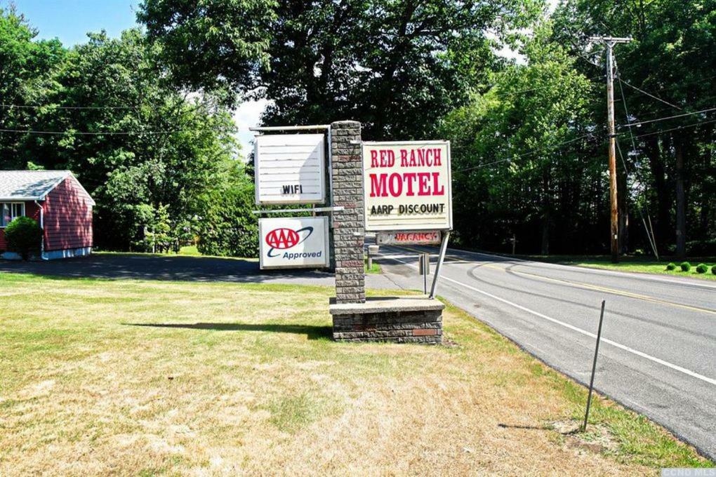 Red Ranch Inn Catskill Bagian luar foto
