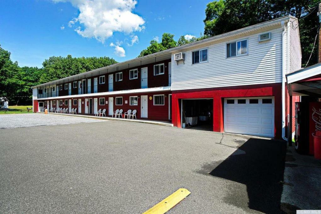 Red Ranch Inn Catskill Bagian luar foto