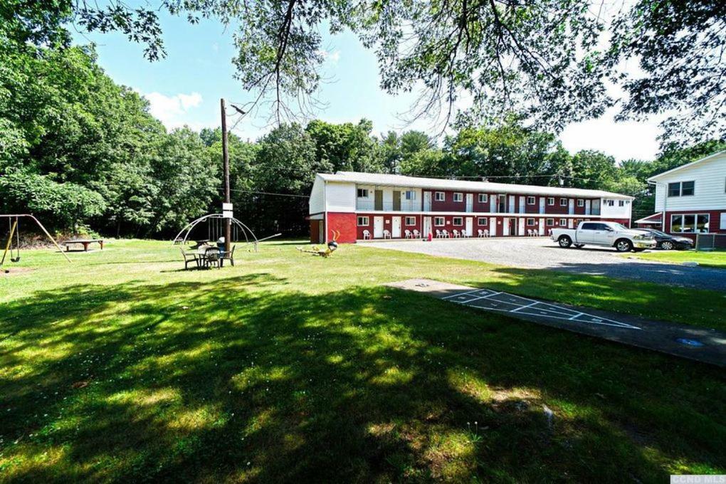 Red Ranch Inn Catskill Bagian luar foto