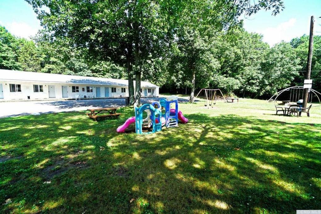 Red Ranch Inn Catskill Bagian luar foto