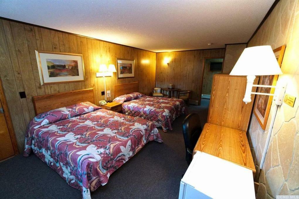 Red Ranch Inn Catskill Bagian luar foto