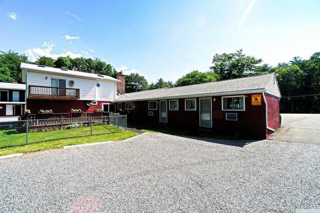 Red Ranch Inn Catskill Bagian luar foto